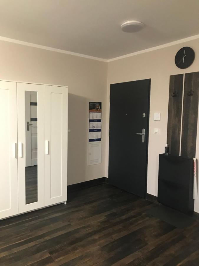 Kawalerka Na Targowej Apartment Torun Exterior photo